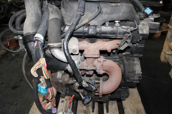 MOTOR RENAULT MASTER/ OPEL MOVANO/ NISSAN INTERSTAR 2.2 DCI - Vue 5